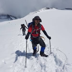 Meet your Posher, Adrian